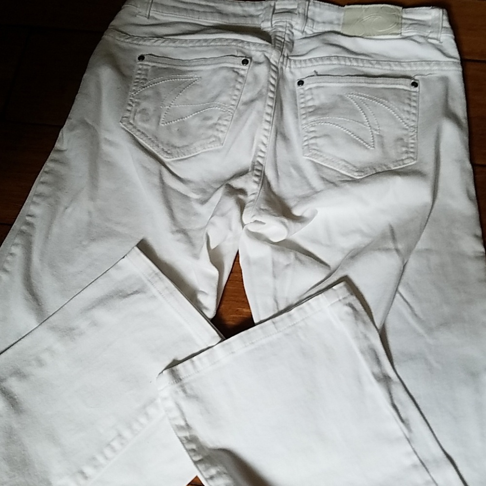 Jeans - Picture 3 of 5